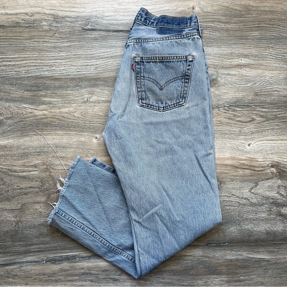 Levis denim button fly straight leg jeans size 30 Women Vintage 90s Made in USA - Picture 16 of 16